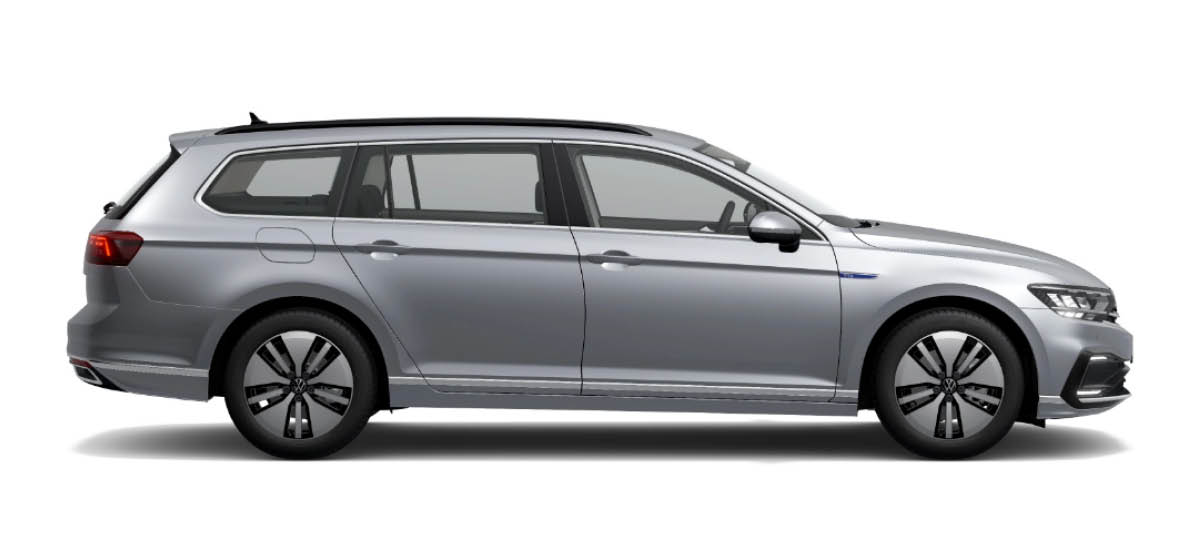 Passat Variant GTE in silber von der Seite
